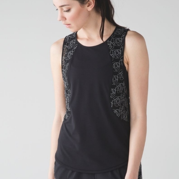 lululemon athletica Tops - Lululemon Lucent Tank